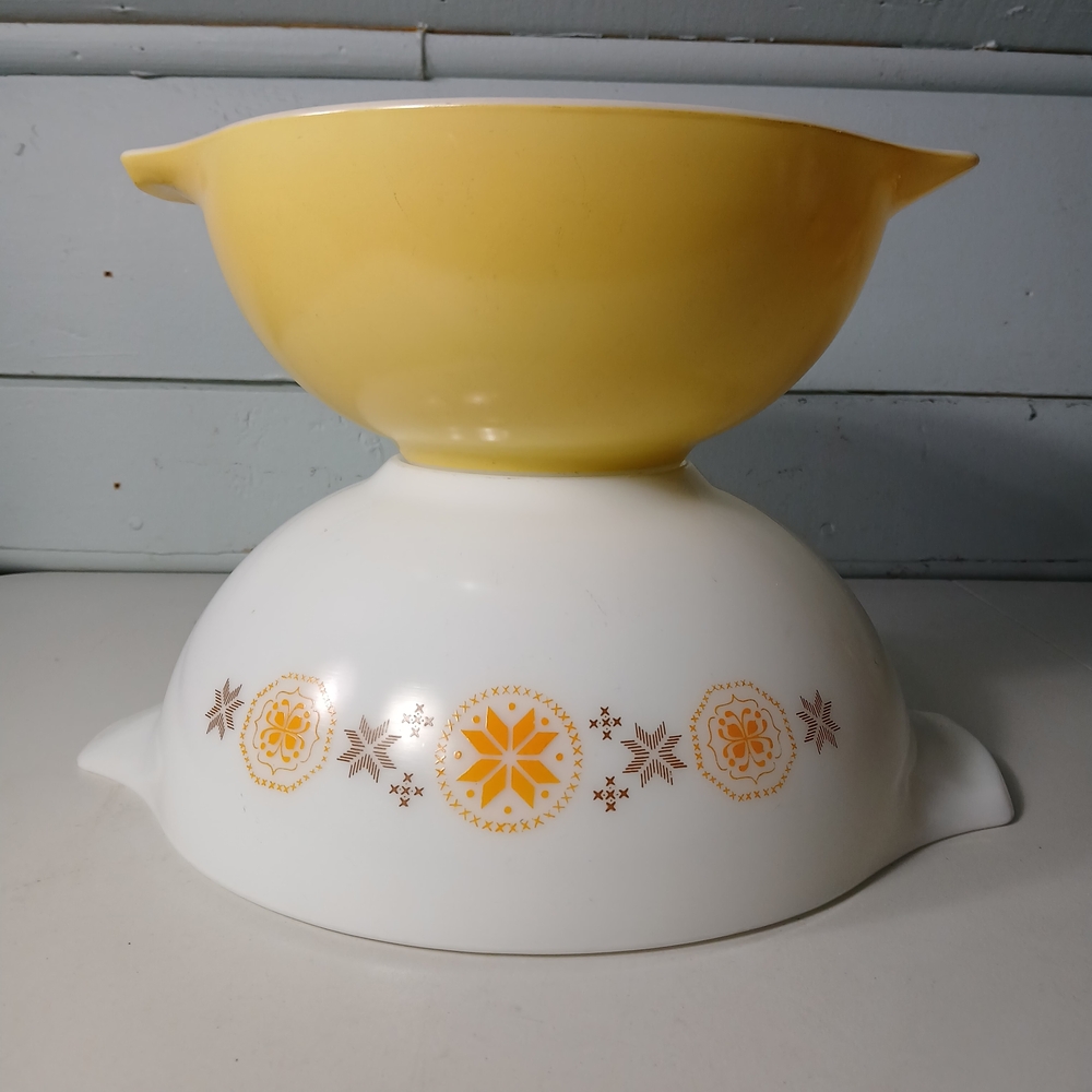 Vintage Pyrex Town & Country no. 443-444